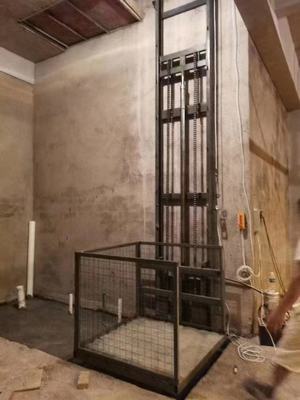 单轨式升降货梯