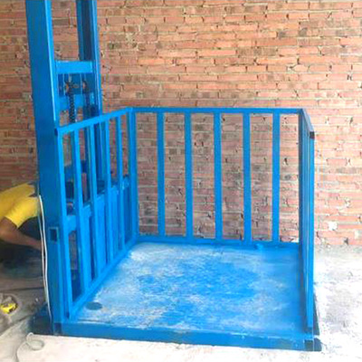 双轨式升降货梯